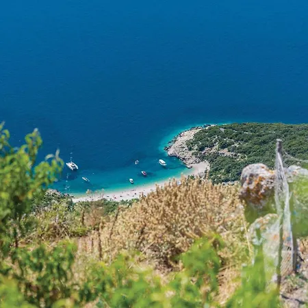 Case de vacanță Amazing In With Wifi